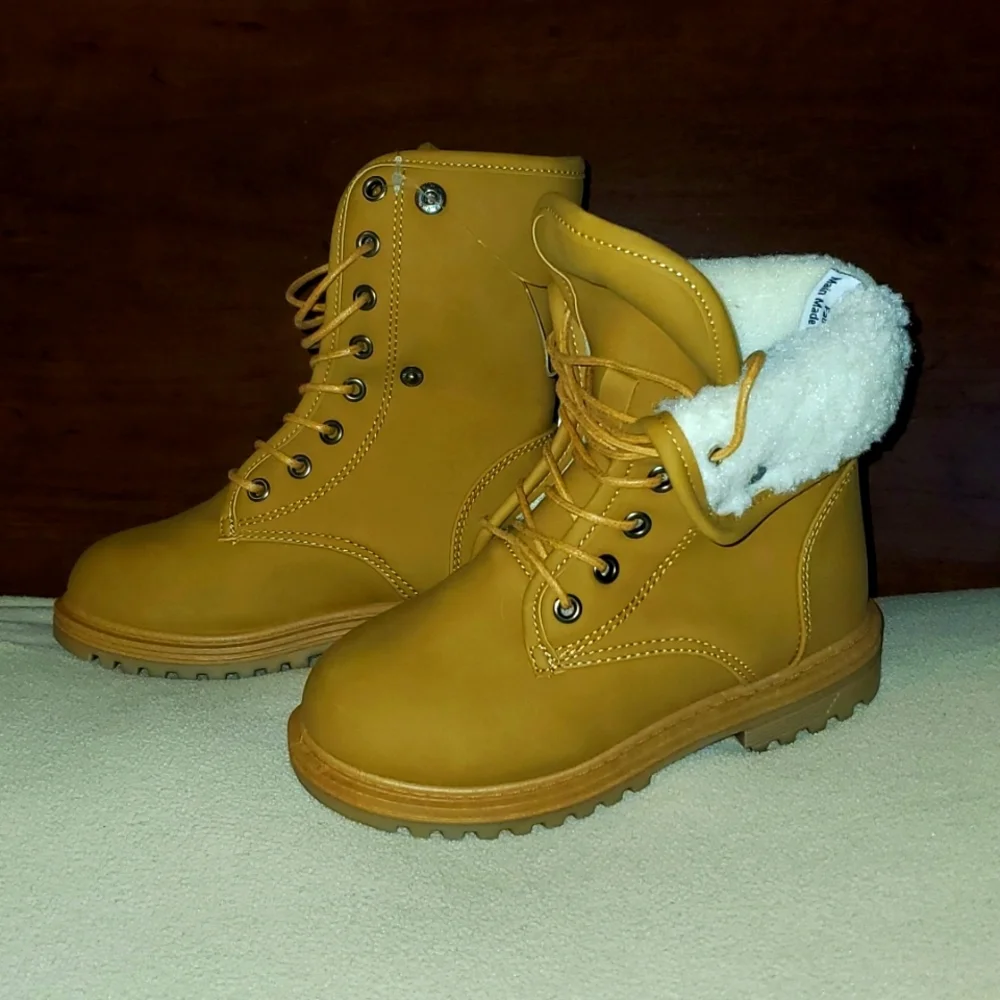 Whitney23K Girl/Kid Fold Lace Up Boot Faux Fur Lined Folded Collar Size 13